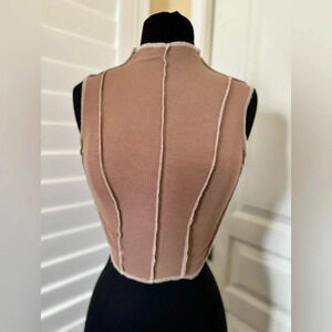 Beige Botany | Seamed Sleeveless Ribbed Crop Top - Size S